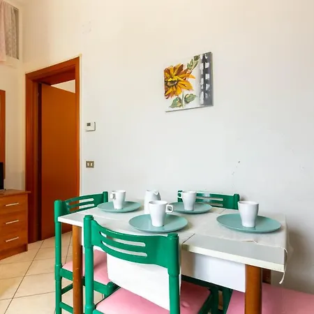 Ester Bilo - Myho Casa *